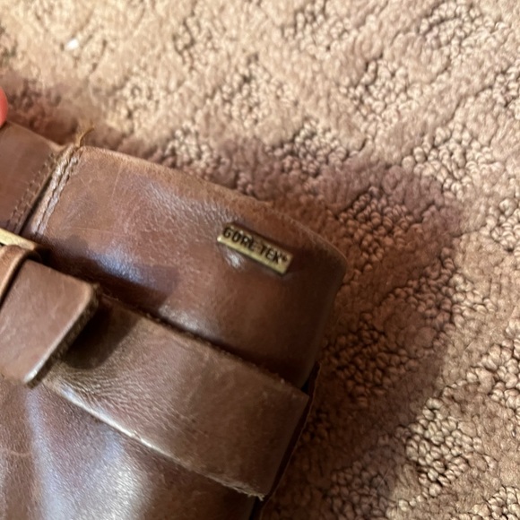 ECCO leather boots. Lightly wore.  Excellent condition! - Picture 2 of 8